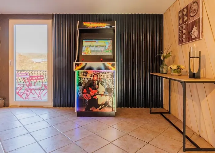 Le Garage Holiday home *