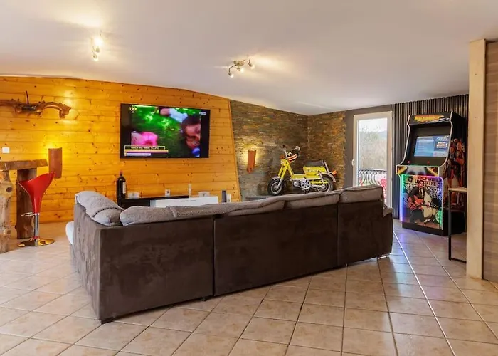 Le Garage Holiday home *