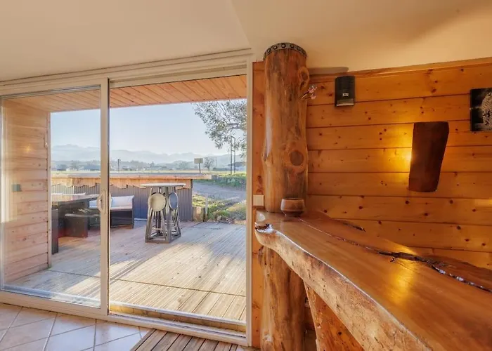 Le Garage Holiday home Lorp-Sentaraille